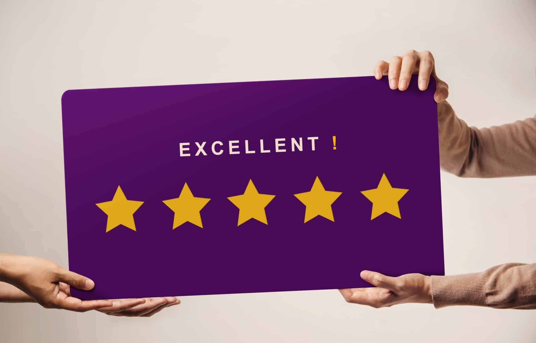 Customer,Experience,Concept.,Happy,Client,Giving,An,Excellent,Five,Star